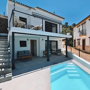 Сasa de vacaciones Moderna Casa Rural En Con Piscina Y Preciosas Vistas, El Bosque (Cadiz)